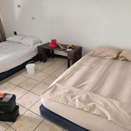 יקו La Hacienda Rooms & Food מראה חיצוני תמונה