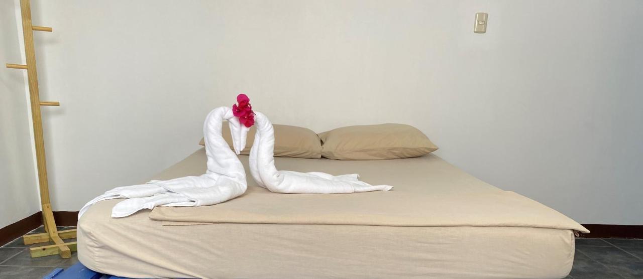 יקו La Hacienda Rooms & Food מראה חיצוני תמונה
